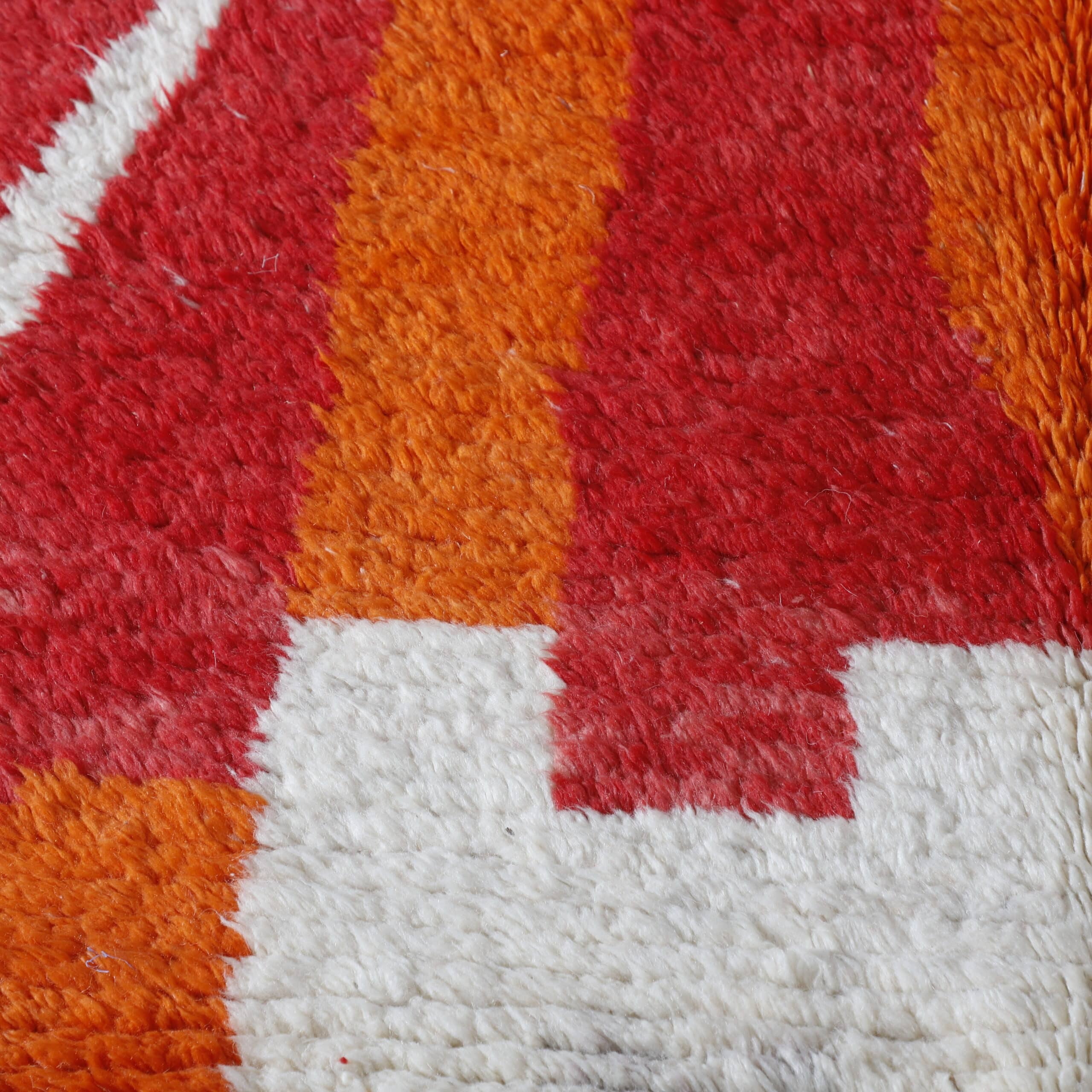 Abstract Boujaad Rug 6.2×5.1 Ft – Handwoven Moroccan Wool Carpet - Image 5