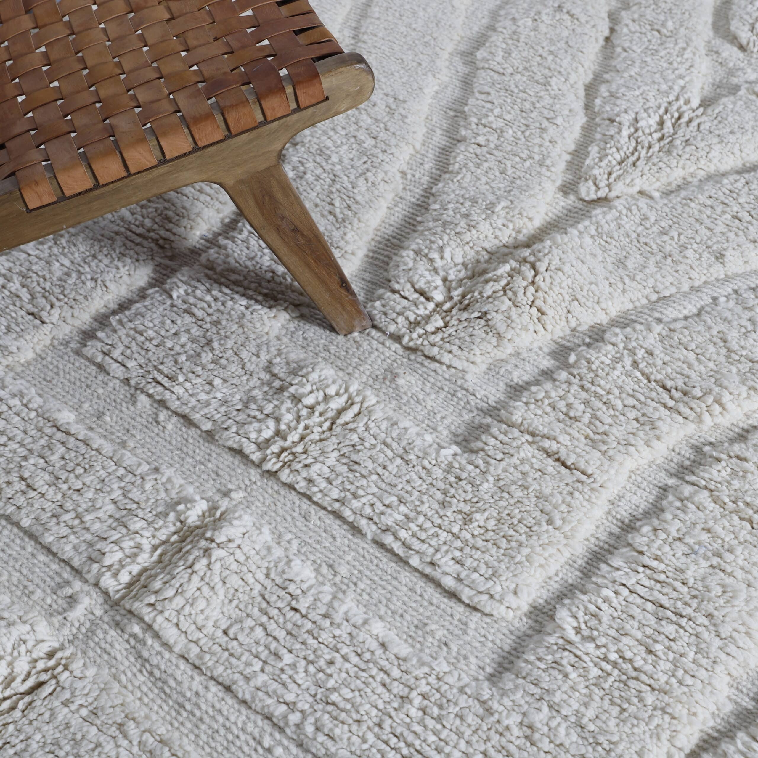 Beni Ourain Rug 8.2×6.9 Ft – Handmade Moroccan Wool - Image 3