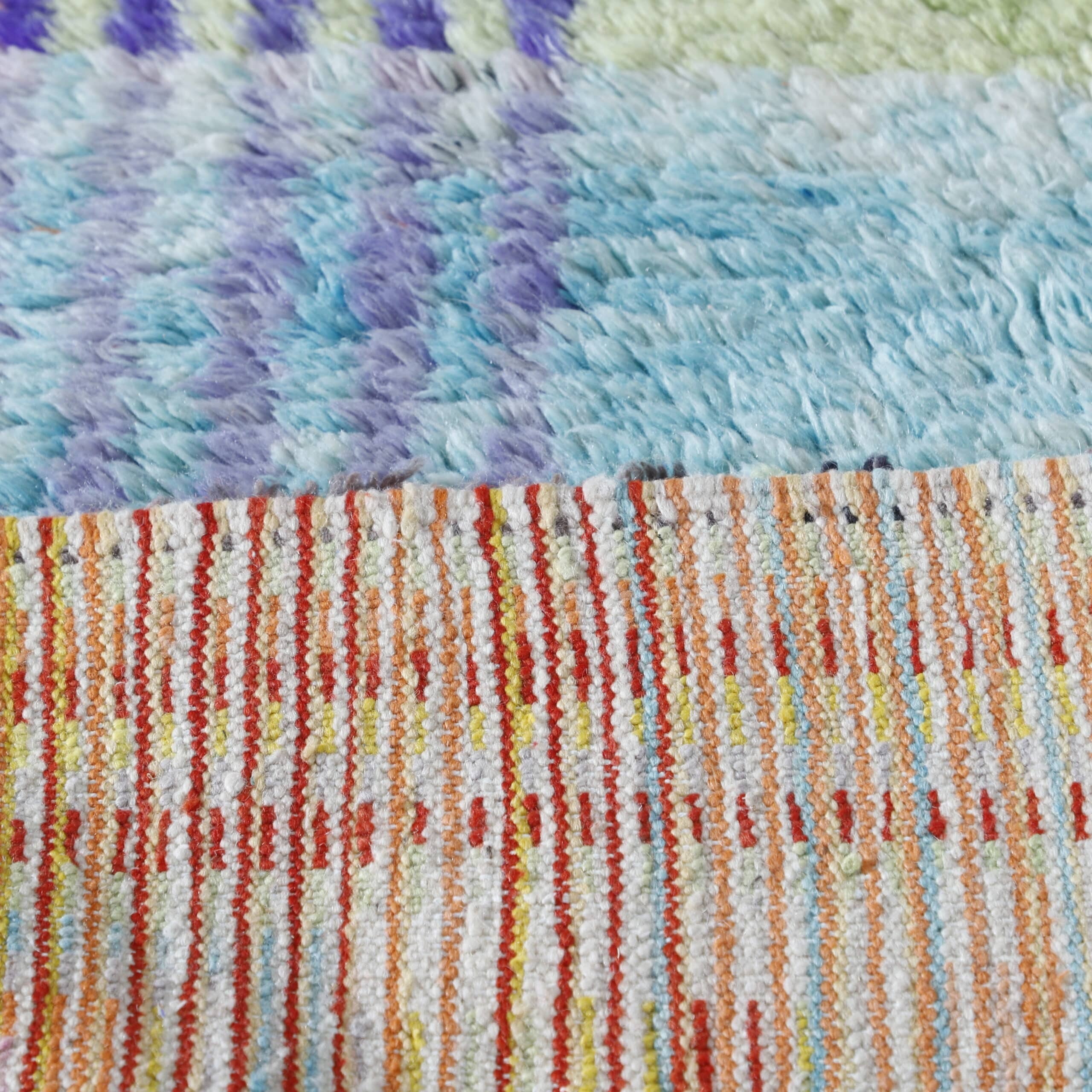 Abstract Boujaad Rug 5.3×6.9 Ft – Handmade Moroccan Wool Carpet - Image 5