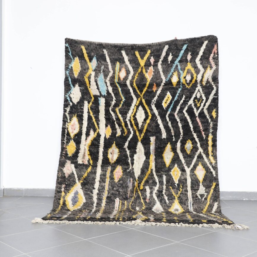 Boujaad Rug 7.9×5.6 Ft handmade Moroccan wool