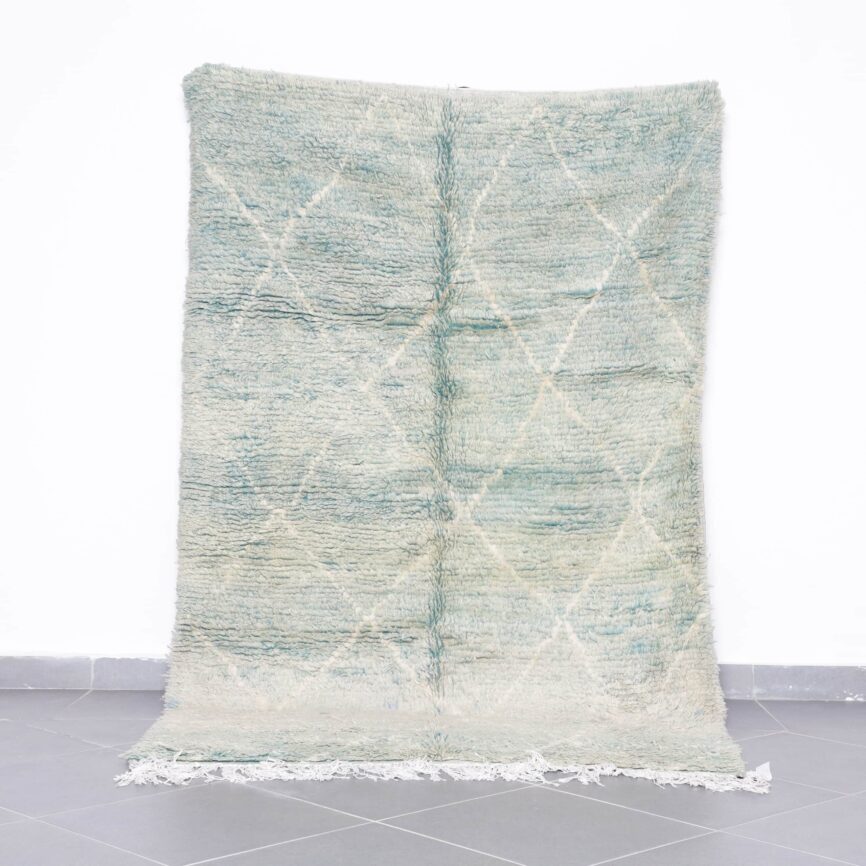 Boujaad Rug 7.9×5.1 Ft Moroccan wool handmade carpet