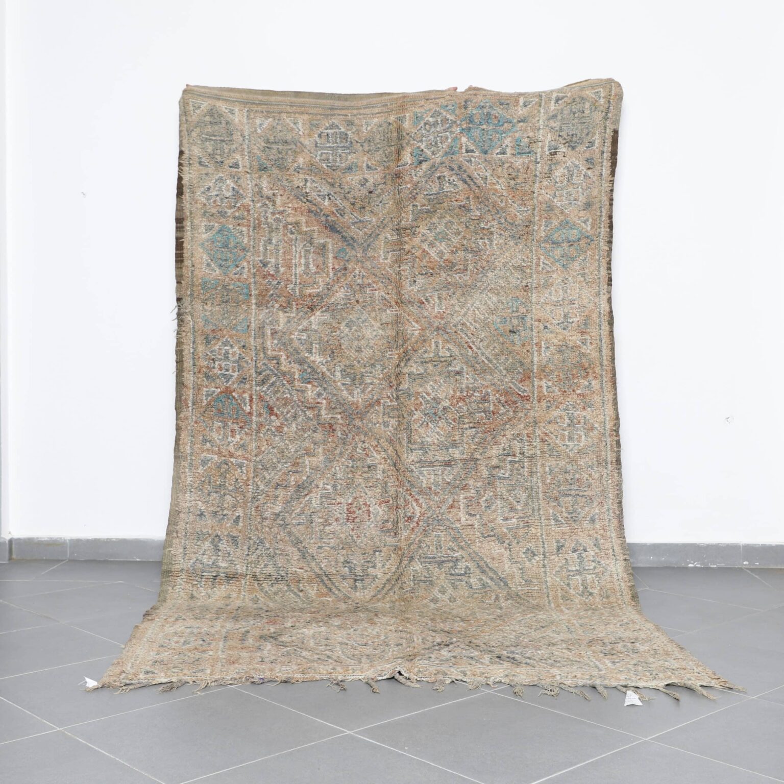 Vintage Beni Mguild Rug 10.2×5.8 Ft Moroccan wool carpet