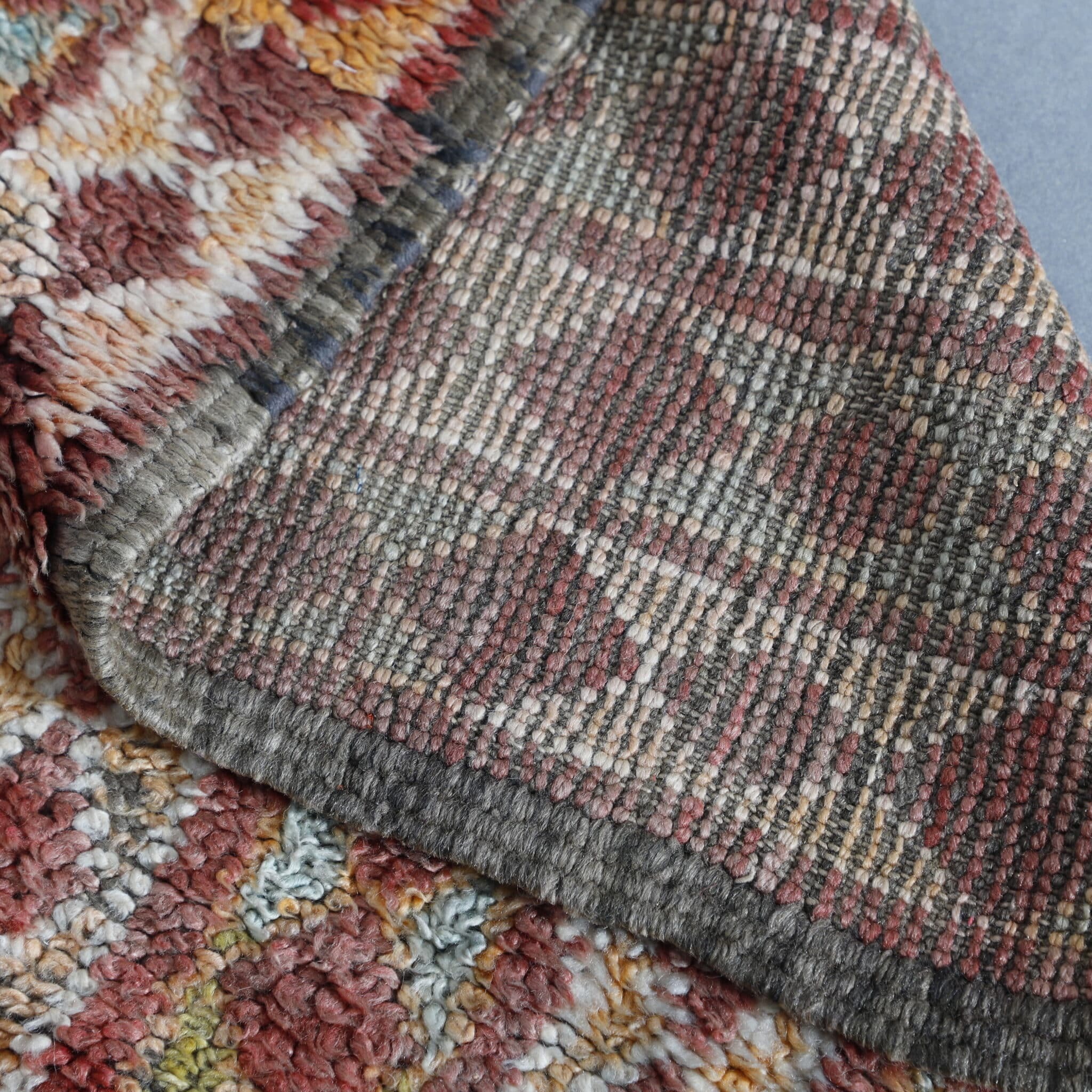 Vintage Beni Mguild Rug 8.5×5.6 Ft – Handmade Moroccan Carpet - Image 3