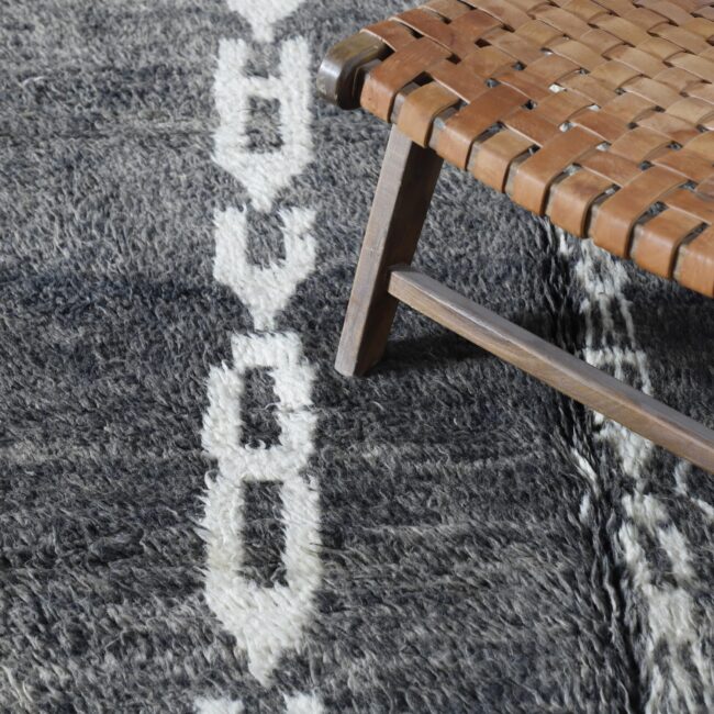 Black and White Boujaad Rug 7.9×4.8 Ft – Handmade Wool - Image 2