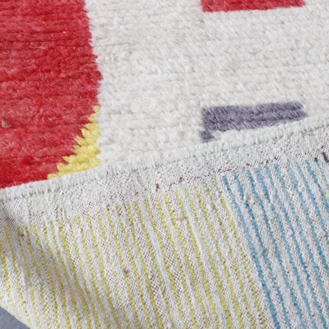 Boujaad Rug 8.9×5.4 Ft – Handmade Moroccan Wool - Image 4