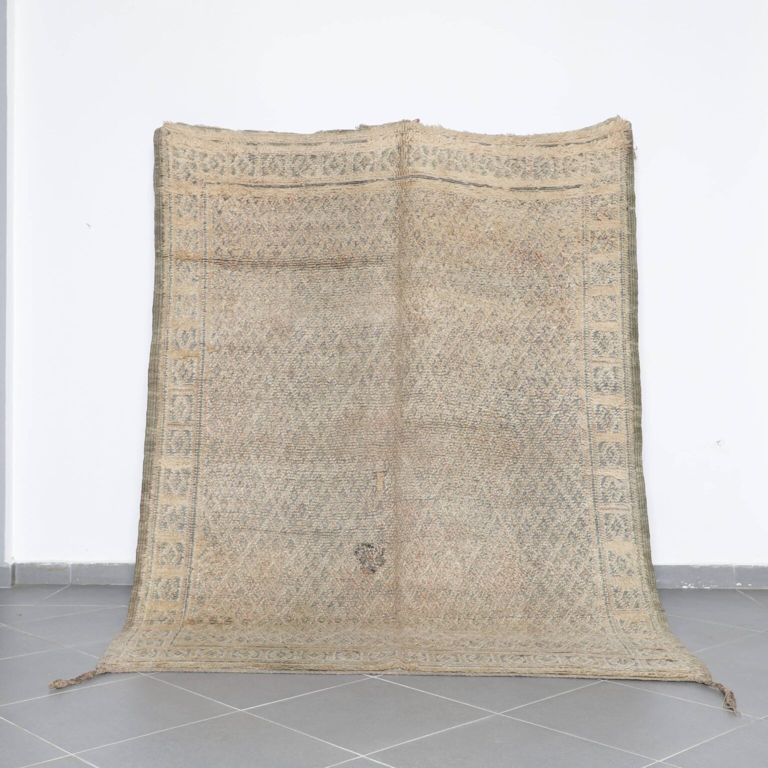 Vintage Beni Mguild Rug Moroccan Wool 9.0×8.2 Ft