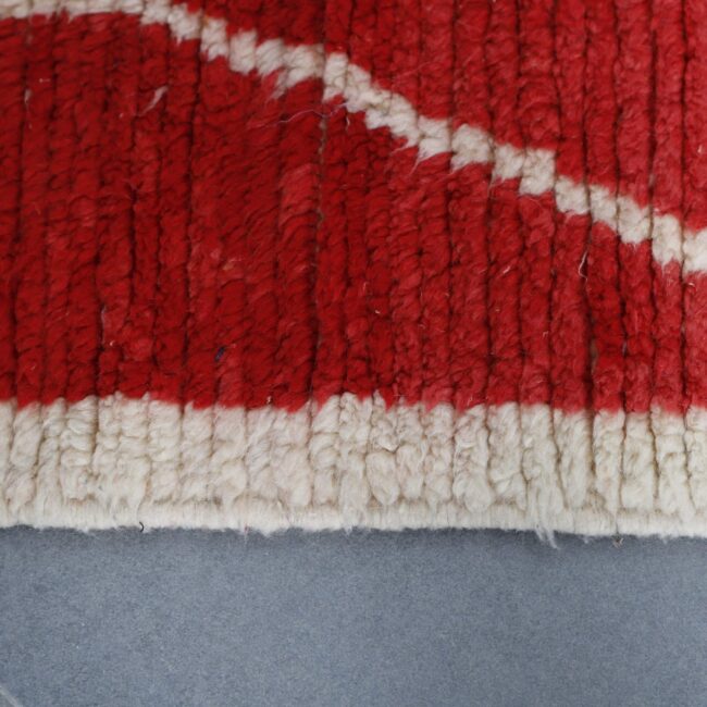 Boujaad Rug 8.9×5.4 Ft – Handmade Moroccan Wool - Image 5