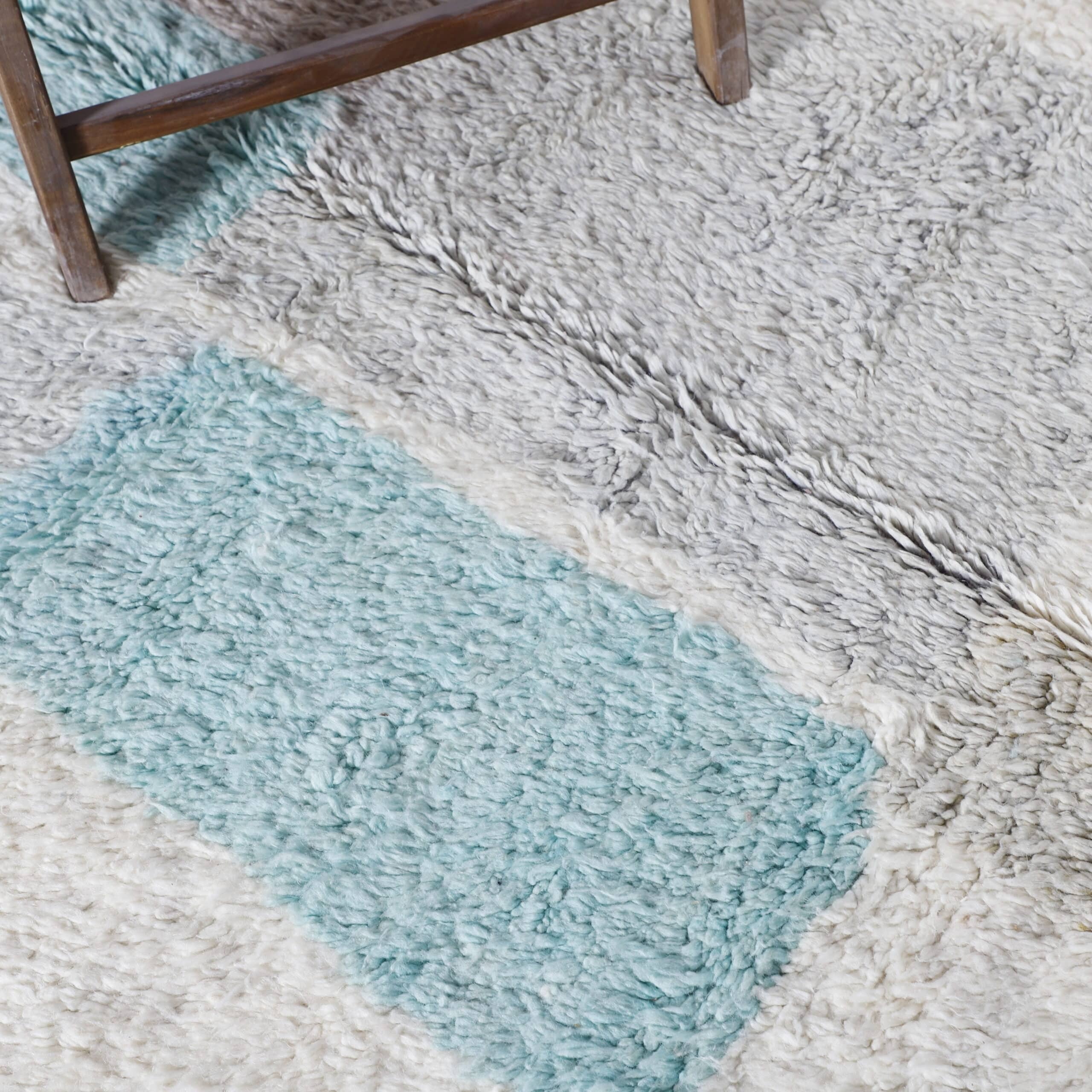 Beni Ourain Rug 8.2×5.1 Ft – Minimalist Handmade Wool - Image 4