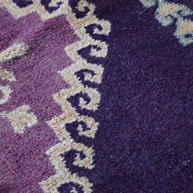 Vintage Boujaad Carpet 8.0×5.5 Ft – Moroccan Handmade Rug - Image 5