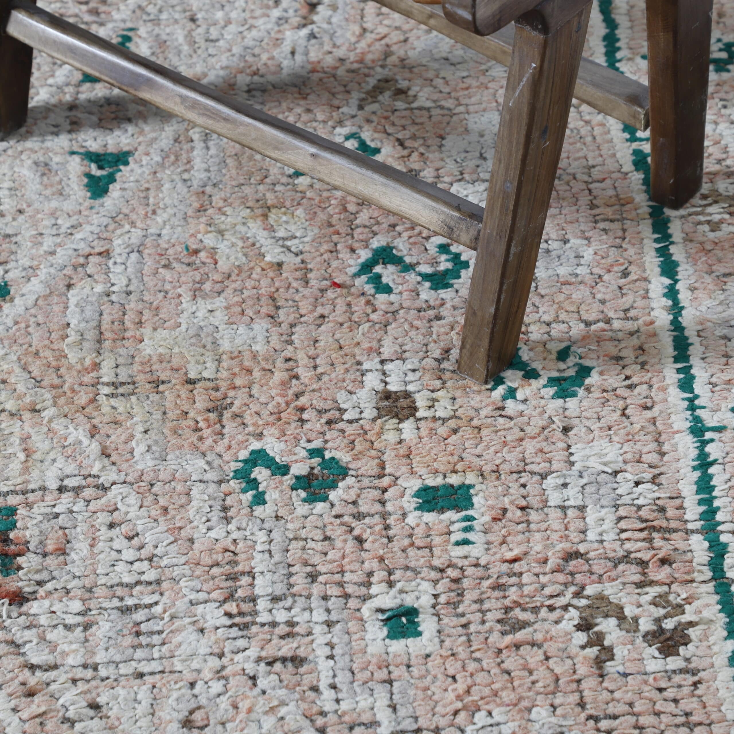 Vintage Zayan Moroccan Rug 9.6×5.8 Ft - Image 2