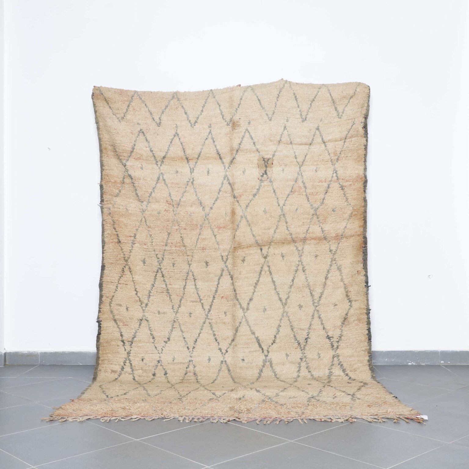 Vintage Oulmes Rug 10.0×6.3 Ft Moroccan handmade wool