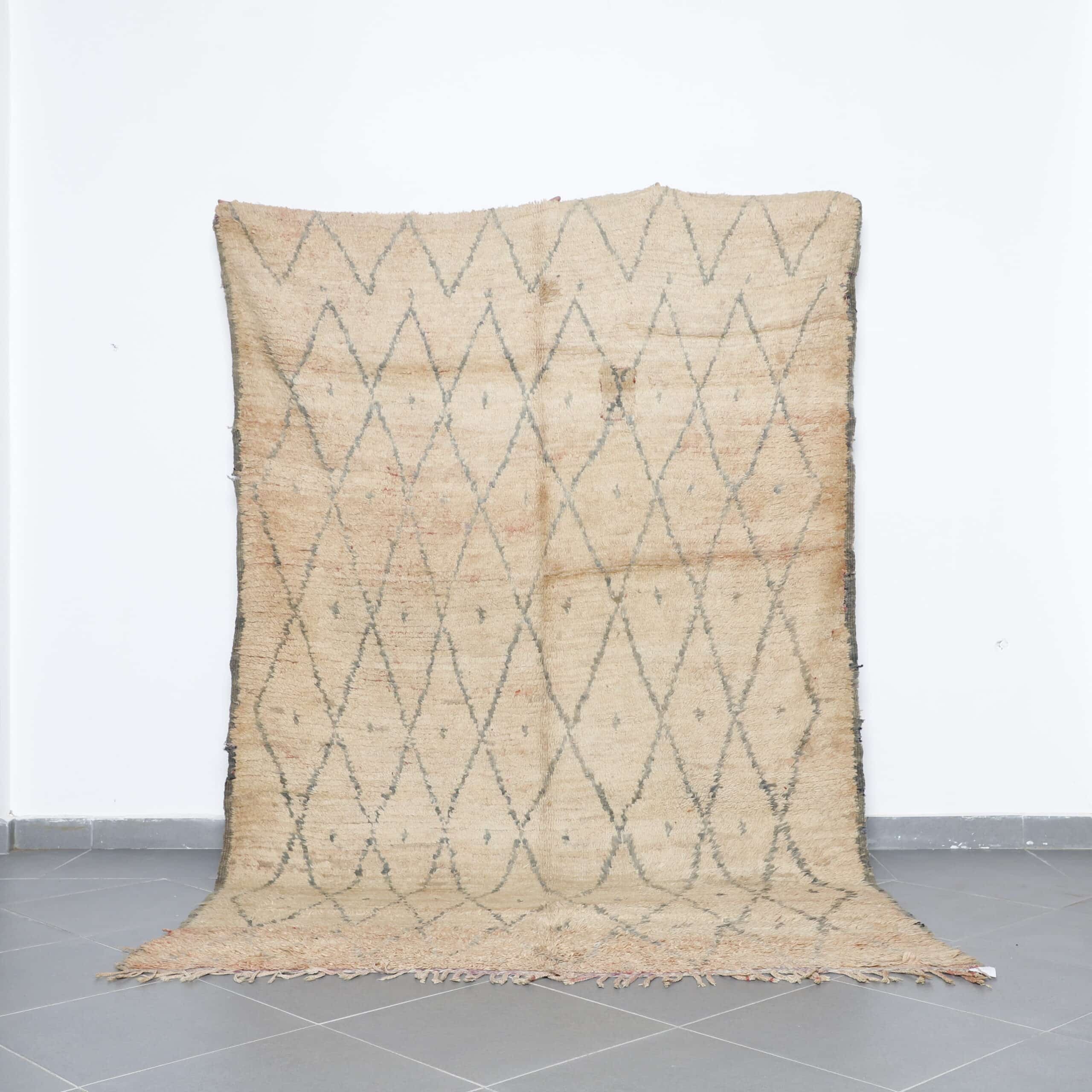 Vintage Oulmes Rug 10.0×6.3 Ft Moroccan handmade wool