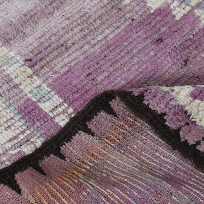 Vintage Oulad Bousbaa Rug 5.8×9.8 Ft – Authentic Moroccan Carpet - Image 8