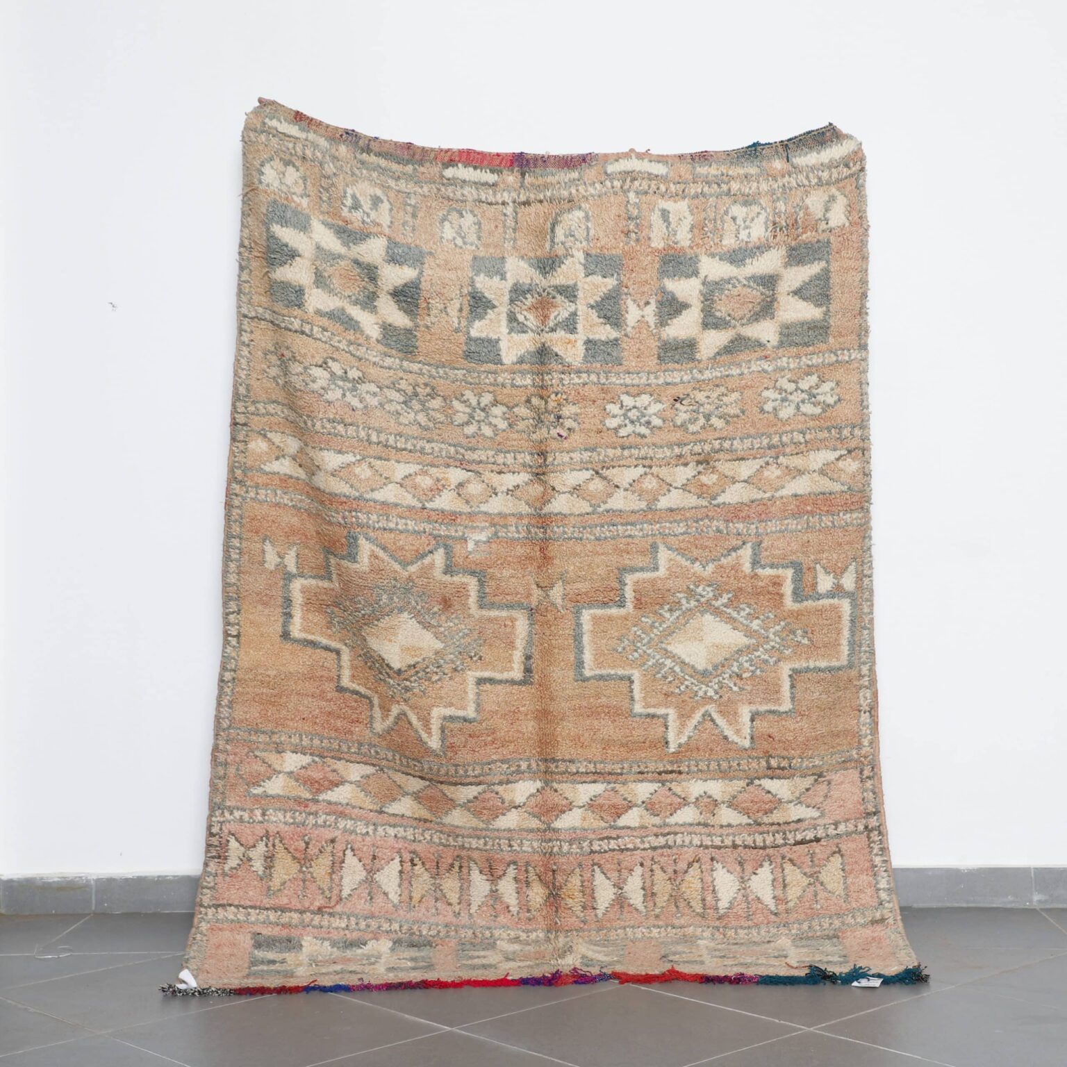 Vintage Boujaad Rug 7.5×5.6 Ft handmade Moroccan