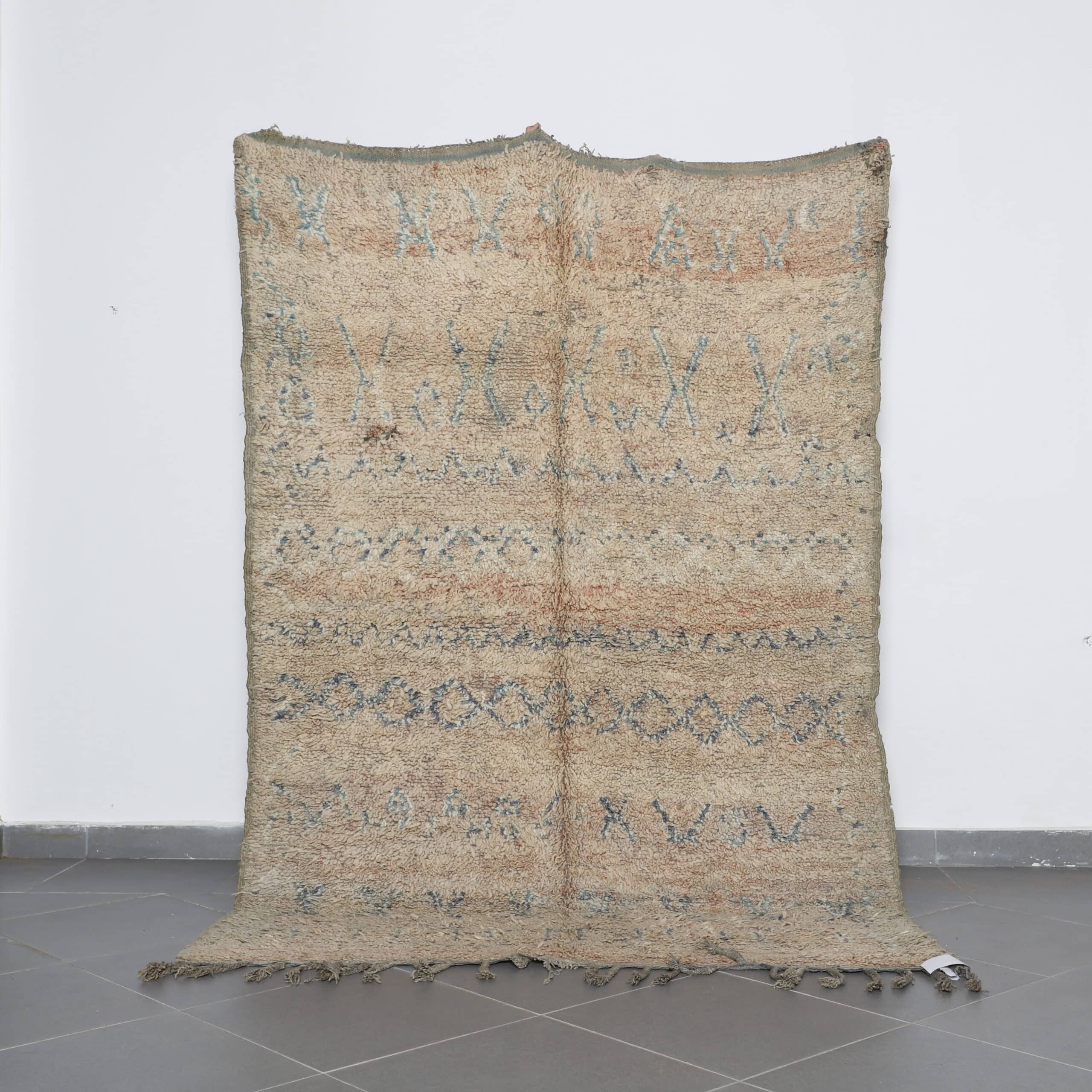 Old Beni Mguild Carpet 8.0×5.4 Ft Handmade Moroccan Wool Rug