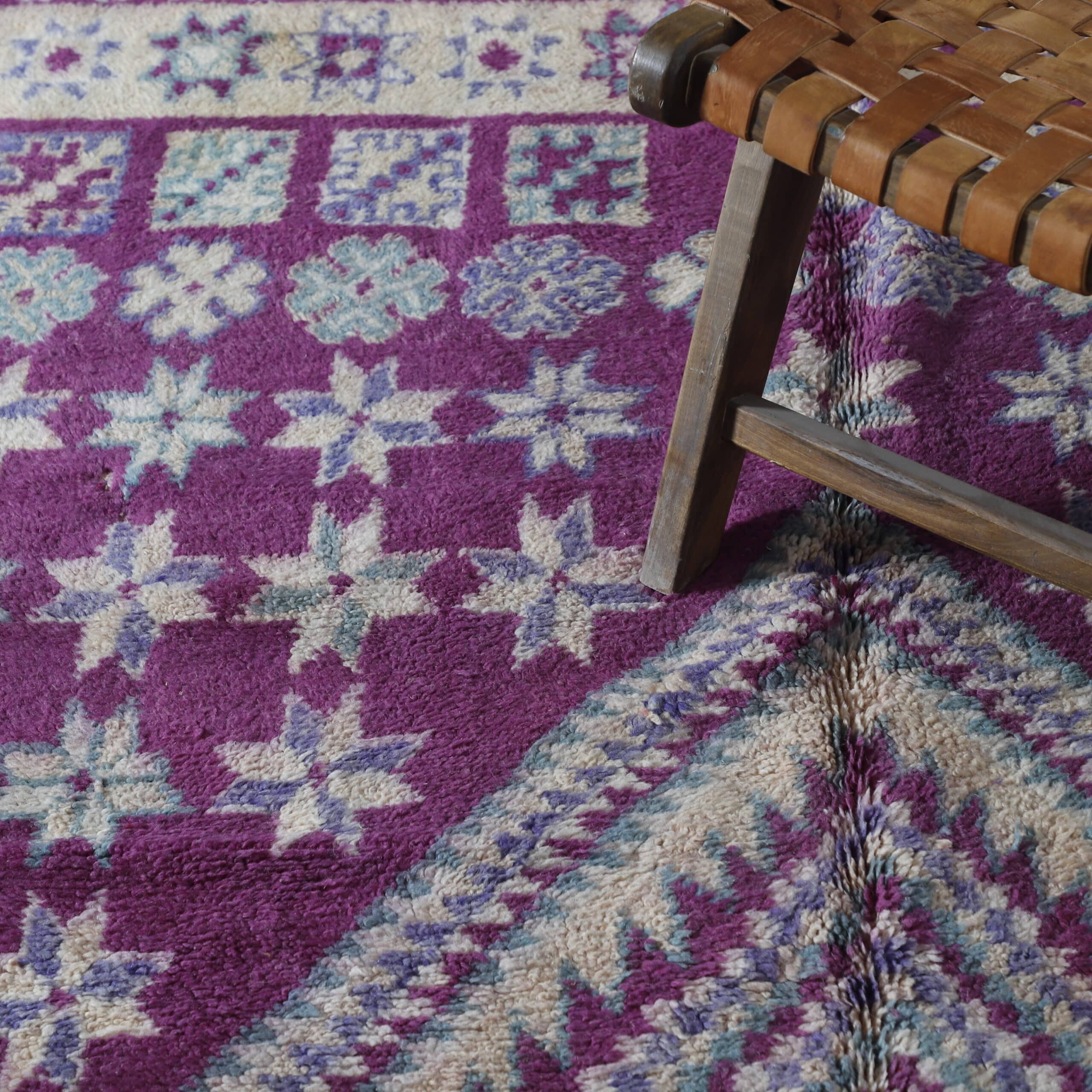 Vintage Boujaad Rug 9.5×6.0 Ft – Handmade Moroccan Carpet - Image 2