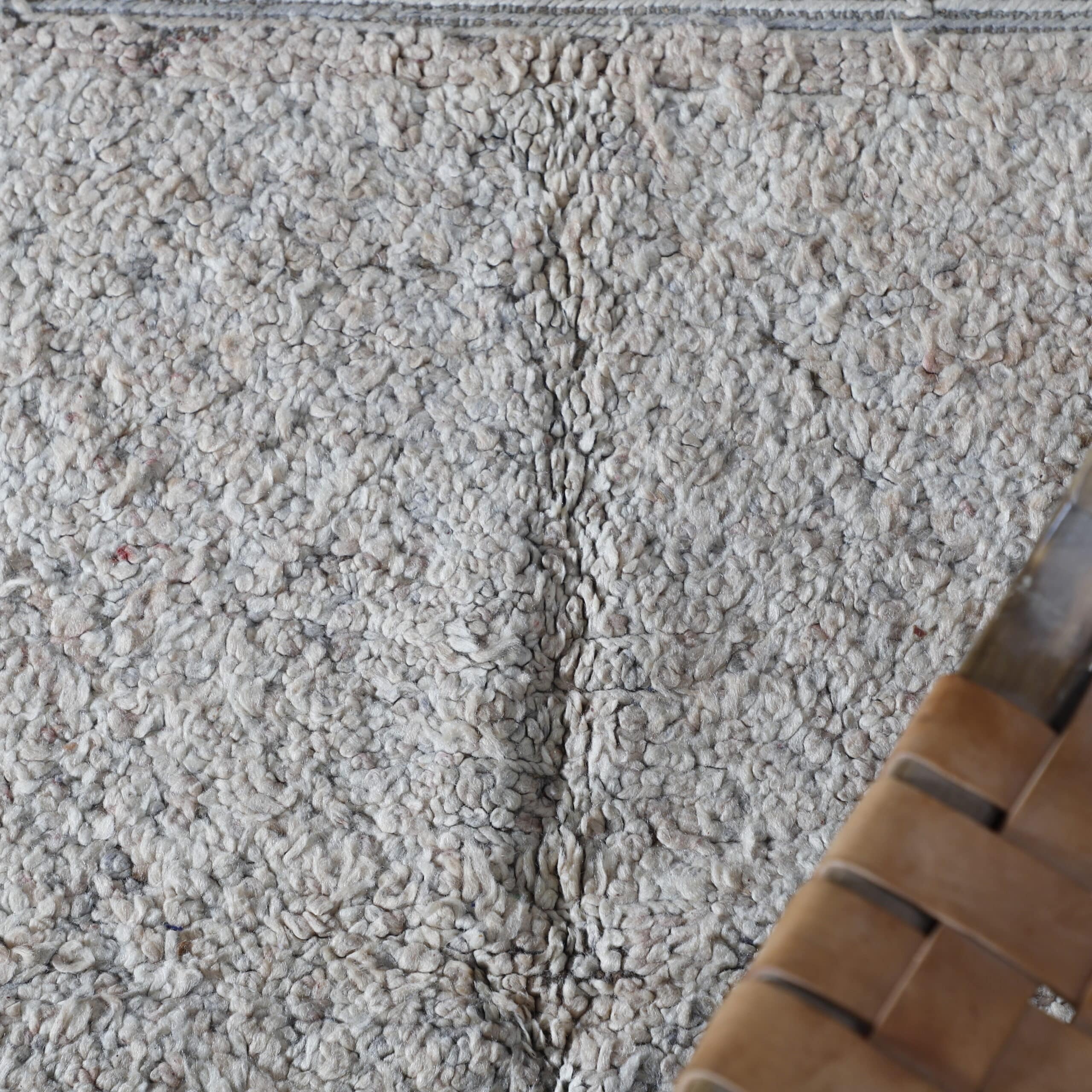 Vintage Beni Mguild Rug 9.0×6.7 Ft – Moroccan Wool Carpet - Image 4