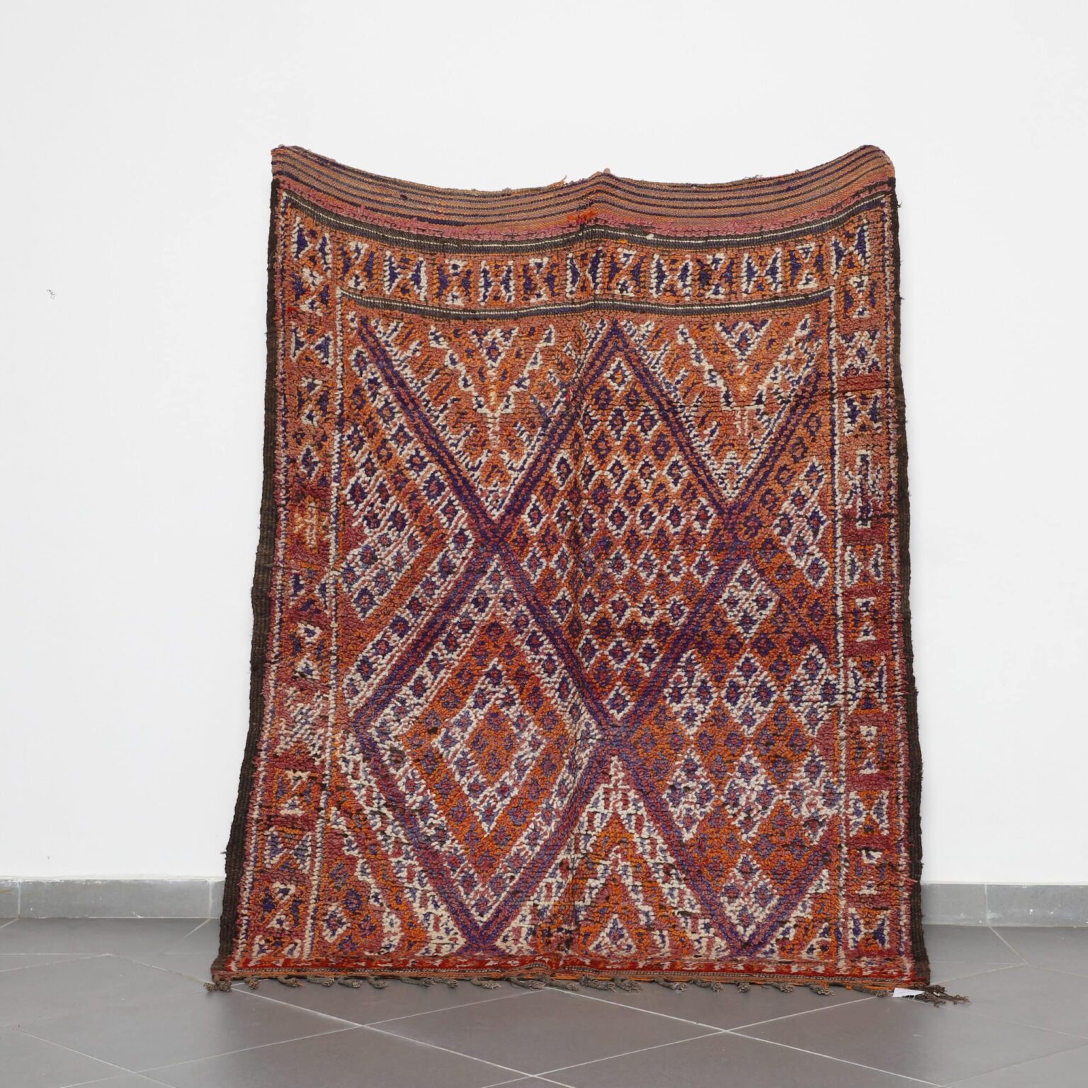 Vintage Zayan Rug 6.9×4.5 Ft – Moroccan handmade wool carpet