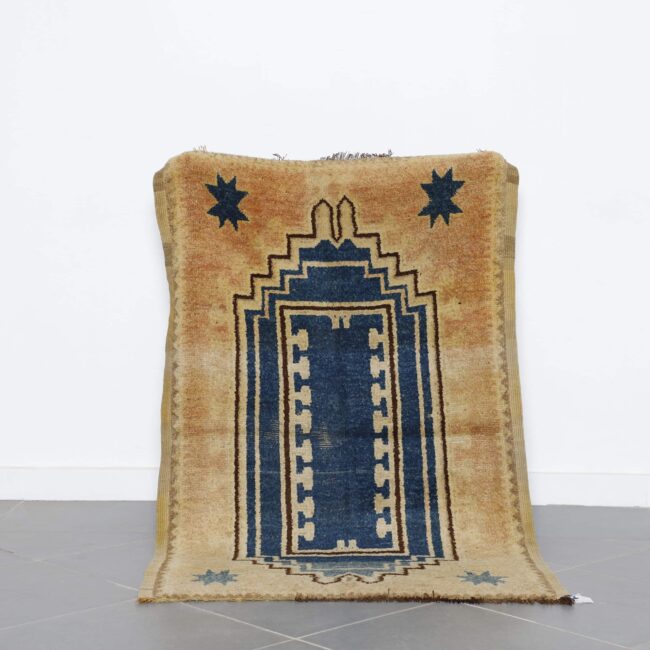 Vintage Taznakht Rug 5.4×3.4 Ft Moroccan Wool