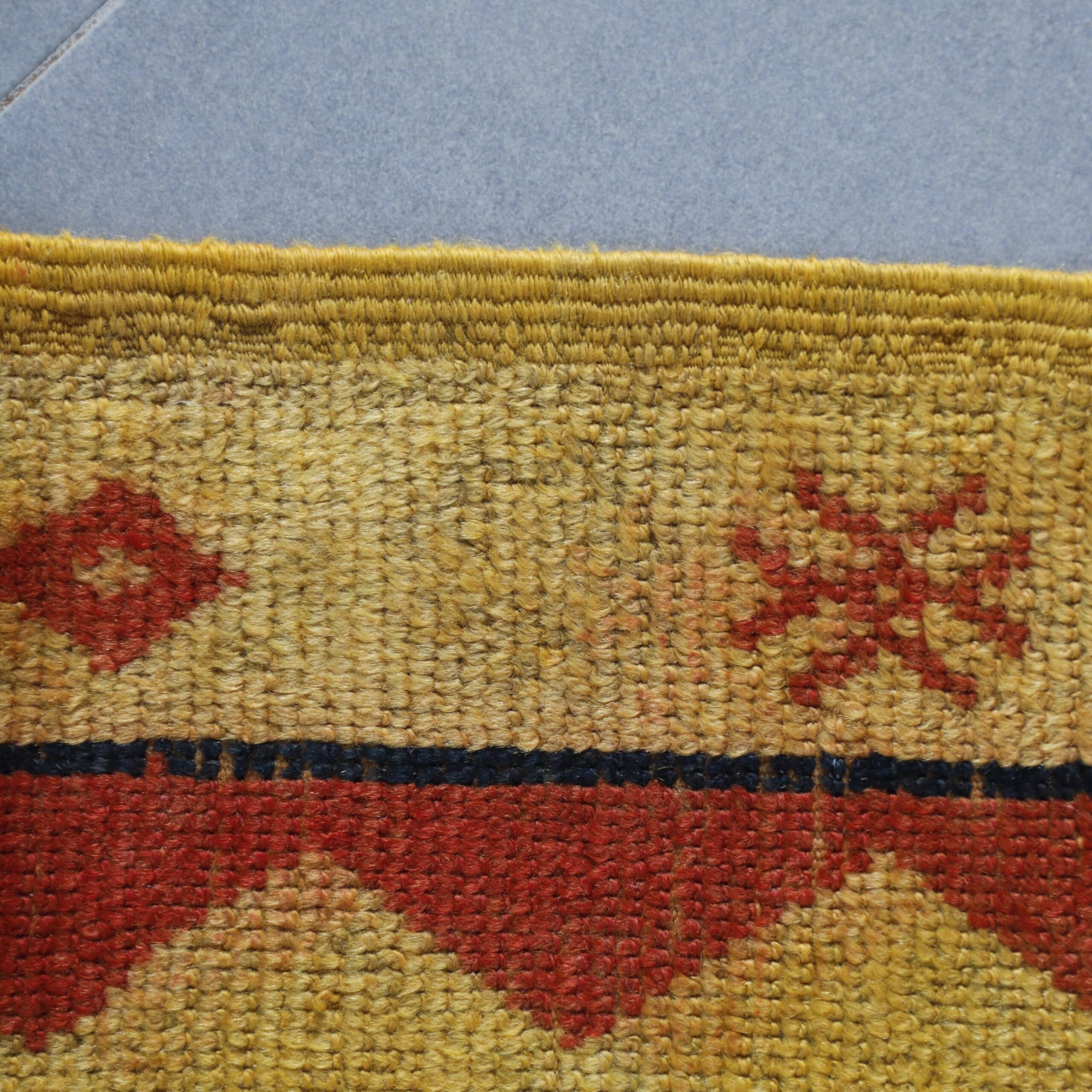 Vintage Taznakht Carpet 9.2×4.3 Ft – Handmade Wool - Image 4