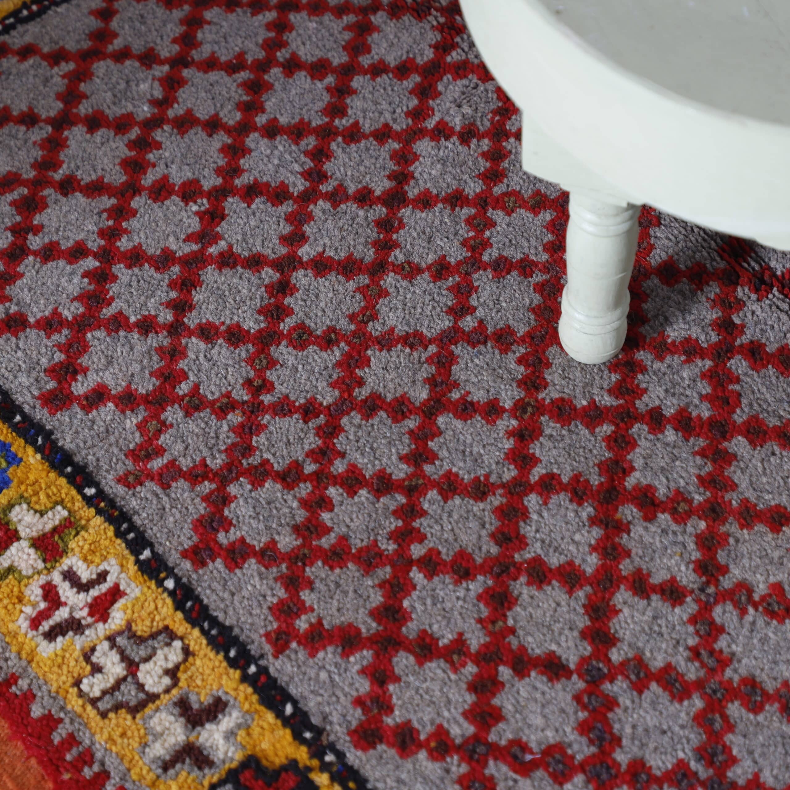 Square Taznakht Rug 3.9×3.3 Ft – Vintage Handmade - Image 3