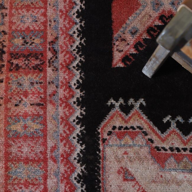 Vintage Taznakht Rug Hannouka 7.9×4.9 Ft - Image 2