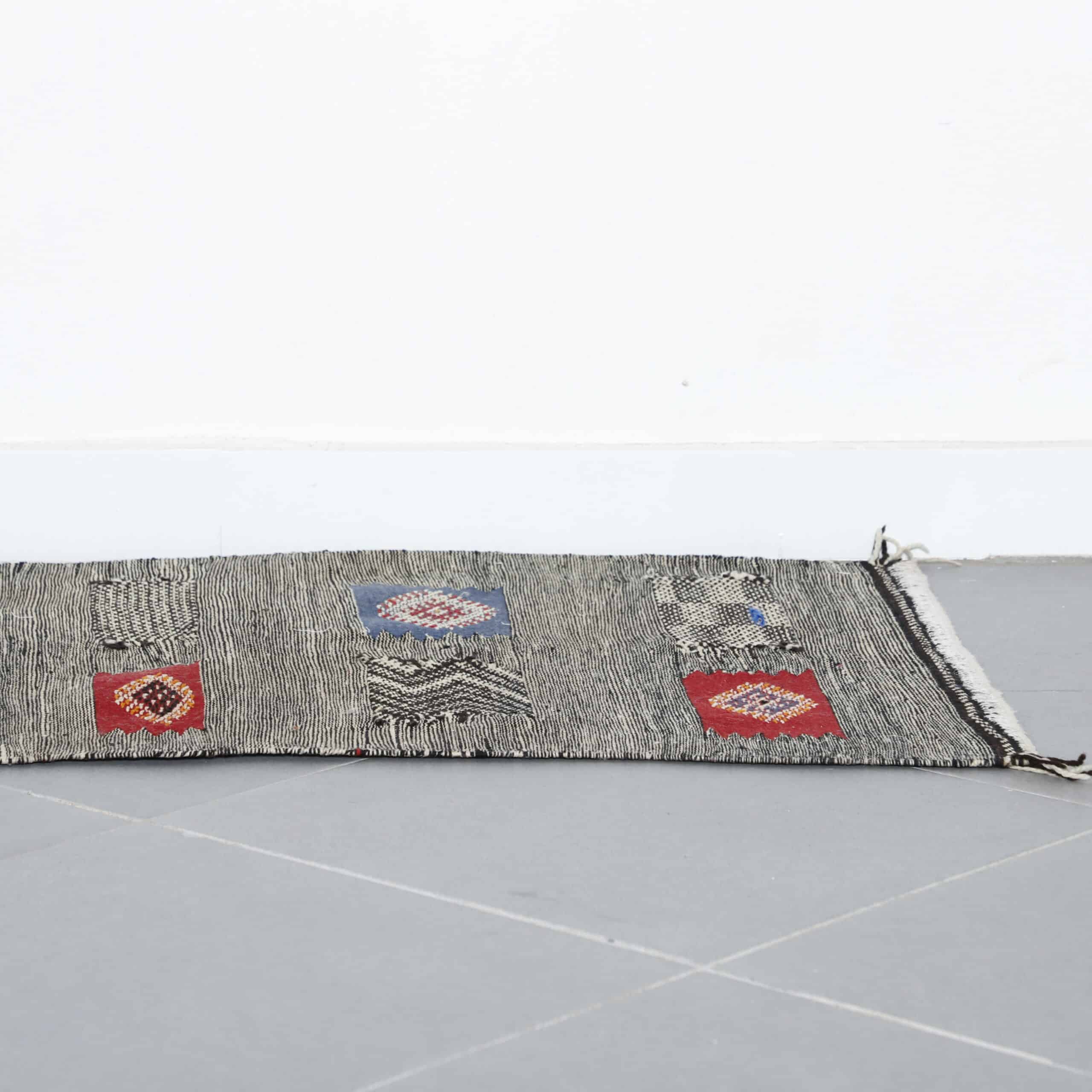 Zanafi Runner 5.1×2.3 ft – Handmade Moroccan Wool Flatweave Rug - Image 7