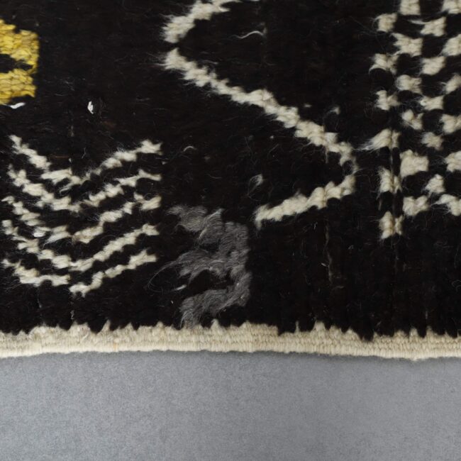 Taznakht Rug 4.2×3.5 ft – Handmade Moroccan Wool Carpet with Abstract Tribal Patterns - Image 3