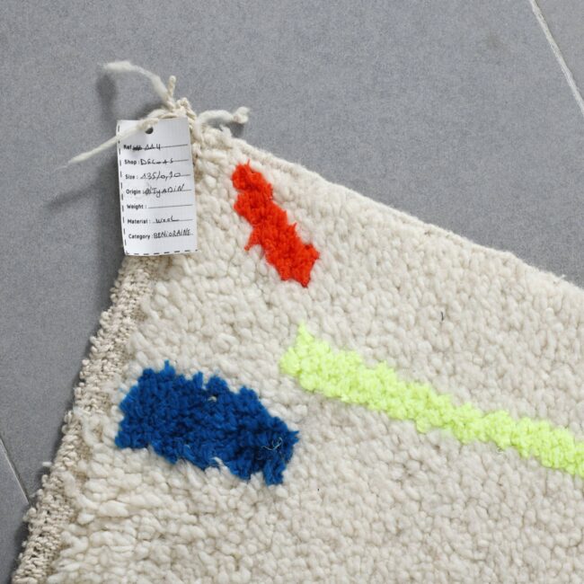 Azilal Rug 4.4×2.9 ft – Handmade Moroccan Wool Rug with Colorful Abstract Patterns - Image 5