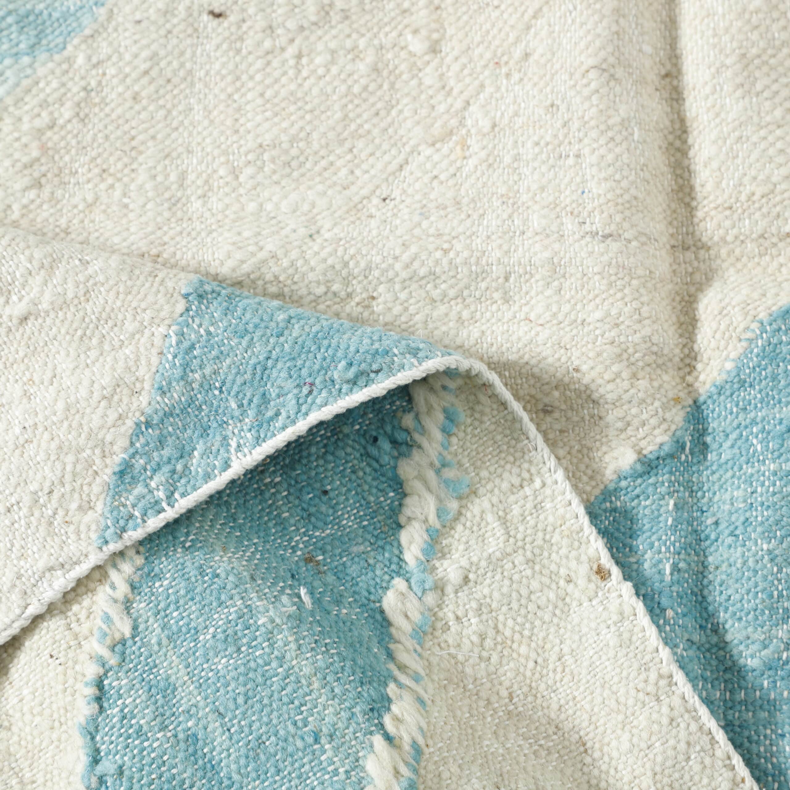 Vintage Kilim Rug 7.5×4.8 ft – Handmade Moroccan Wool Flatweave Carpet - Image 9