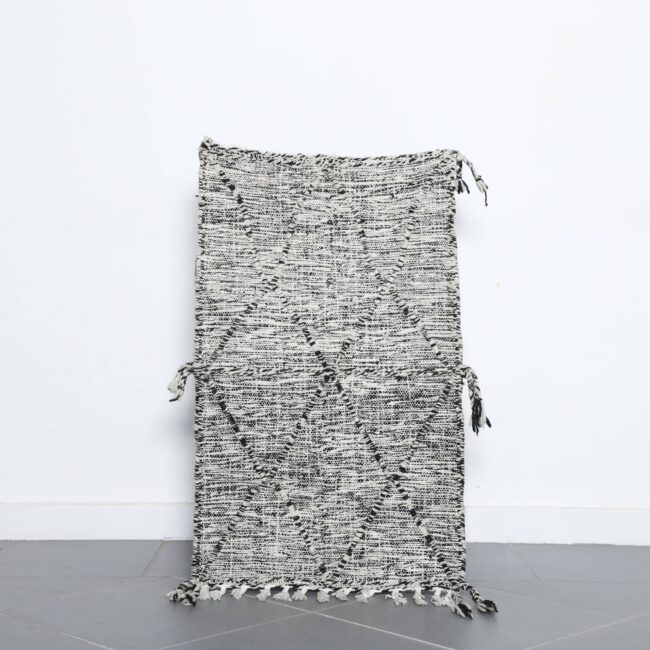 Zanafi Kilim Rug 3.5×2.2 ft handmade Moroccan wool rug in black and white geometric design