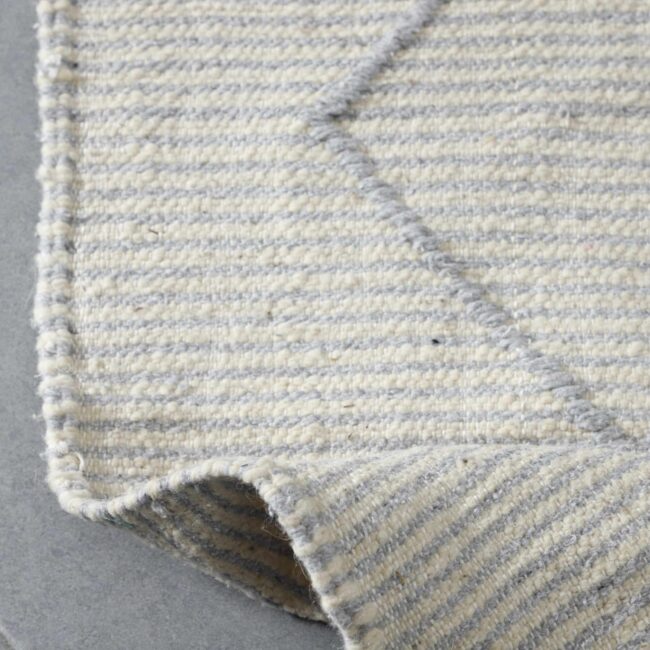 Zanafi Kilim 8.2×4.6 ft – Handmade Moroccan Wool Flatweave Rug - Image 2