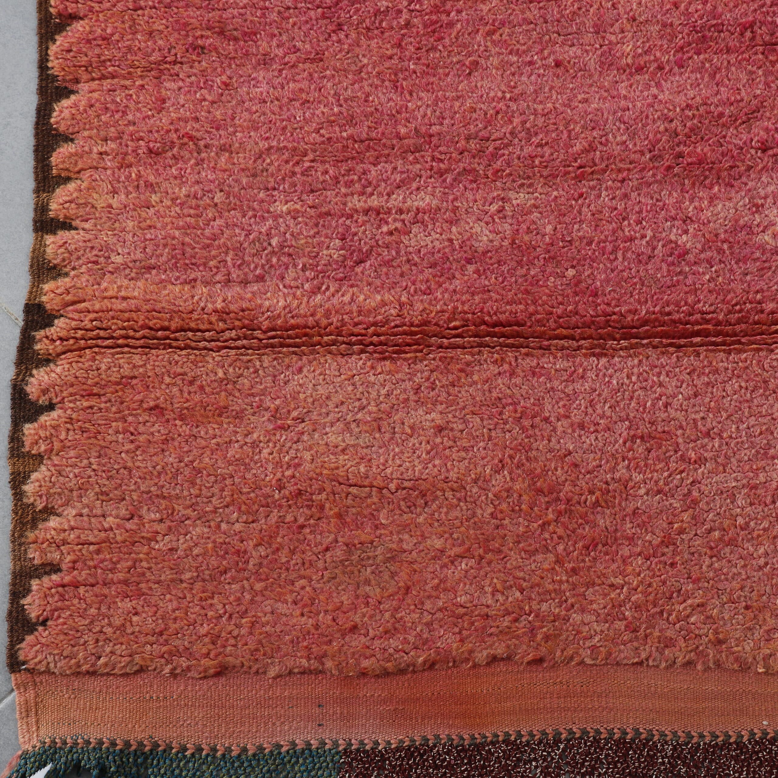 Vintage Boujaad 7.9×3.3 ft – Handmade Moroccan Pink Runner Rug - Image 2