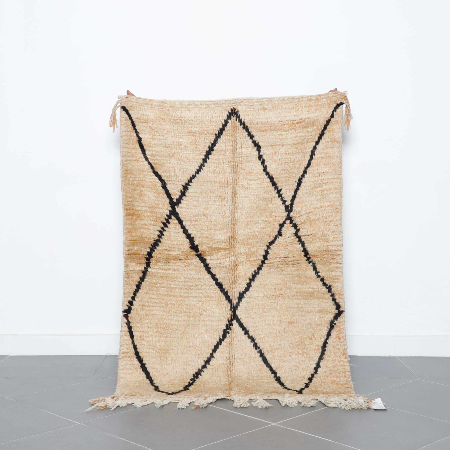 Moroccan Boujaad Rug 4.9×3.3 ft handmade wool rug with beige and black diamond design