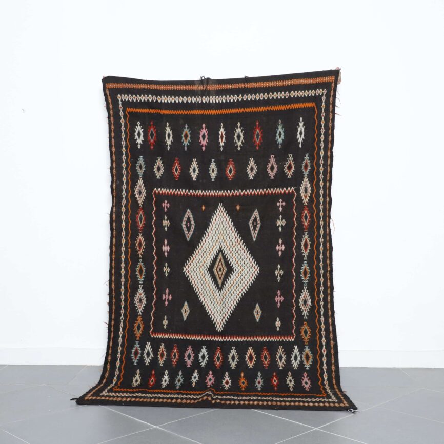 Vintage Taznakht Kilim Rug 7.5×4.5 ft handmade Moroccan wool carpet