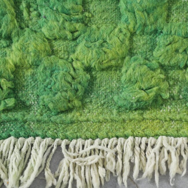 Green Moroccan Beni Ouarain Rug 138cm x 93cm – Handwoven Wool Carpet - Image 4