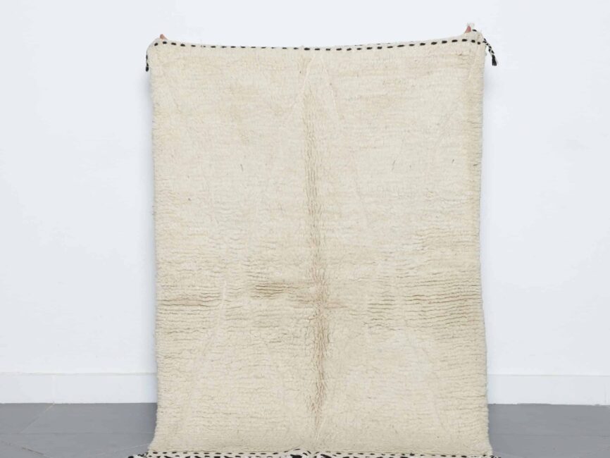 Handmade Moroccan Beni Ouarain Rug 150cm x 100cm ivory wool carpet