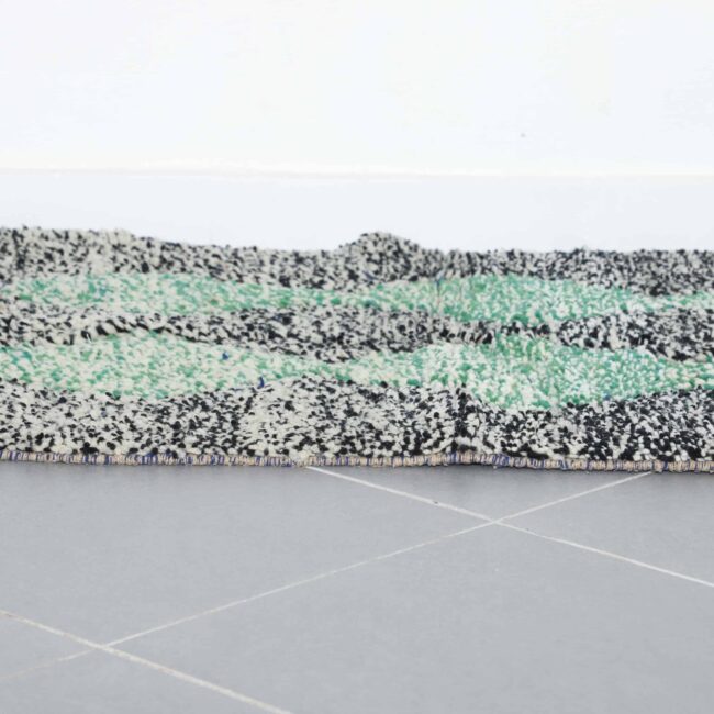 Handmade Moroccan Beni Ouarain Rug 142cm x 95cm – Green Wool Berber Carpet - Image 3