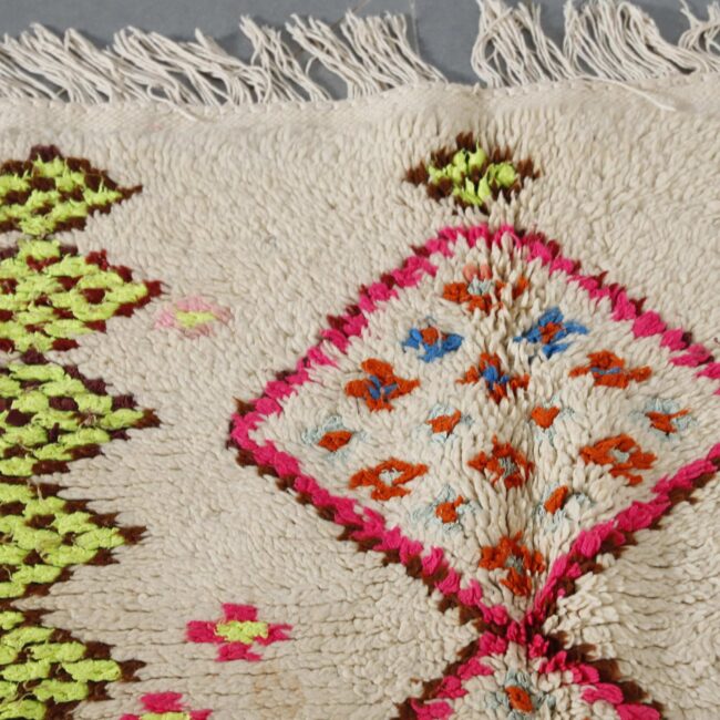 Handmade Colorful Moroccan Azilal Rug 175cm x 122cm – Bright Wool Berber Carpet - Image 4