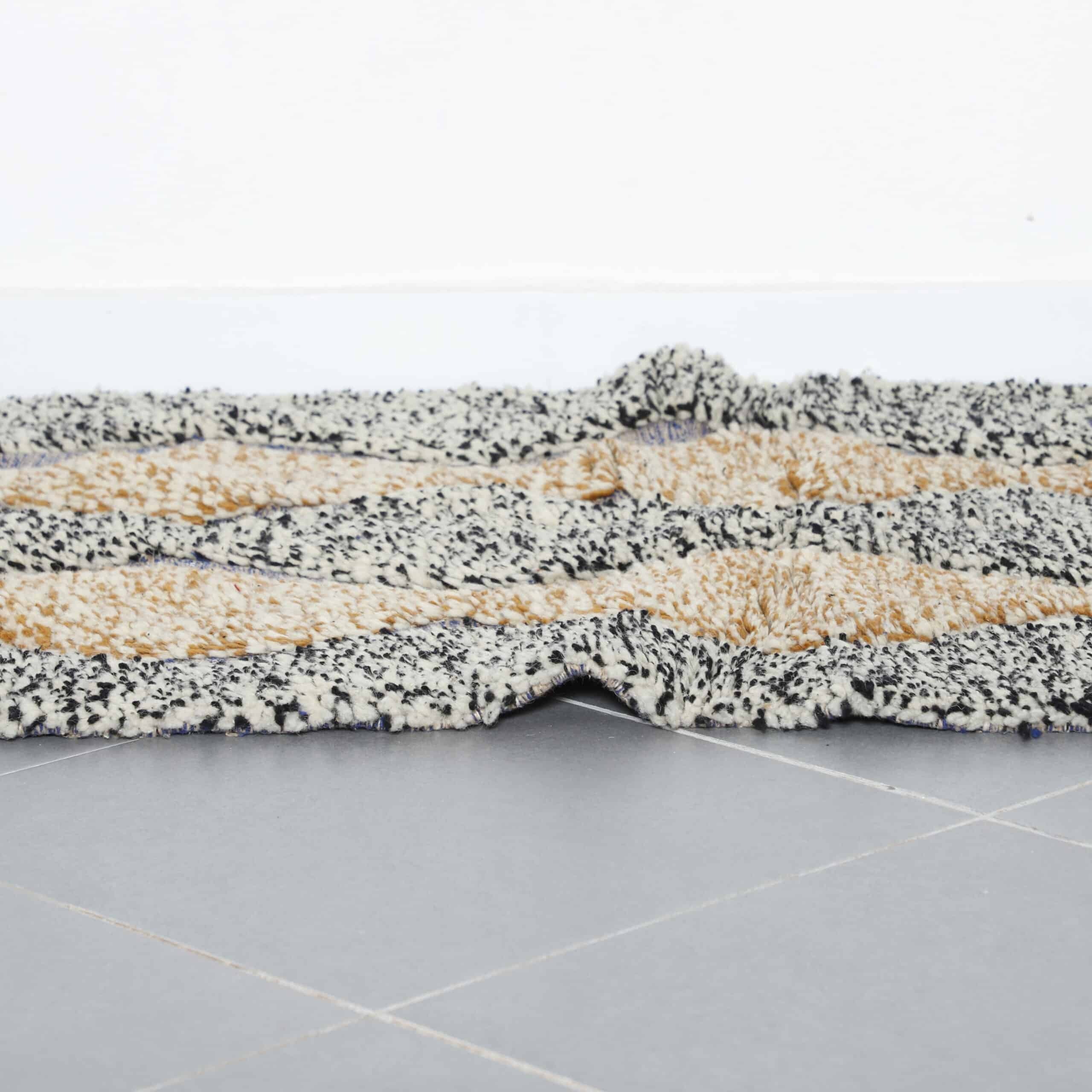 Handmade Moroccan Beni Ouarain Rug 152cm x 101cm – Brown Wool Berber Carpet - Image 5