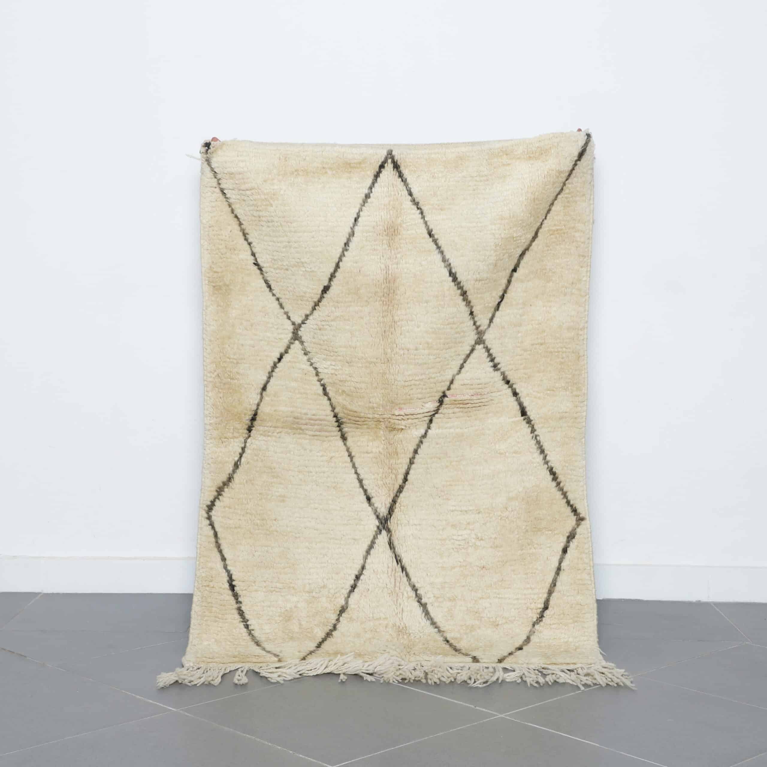 Moroccan Beni Ouarain Rug 154cm x 104cm handmade wool rug