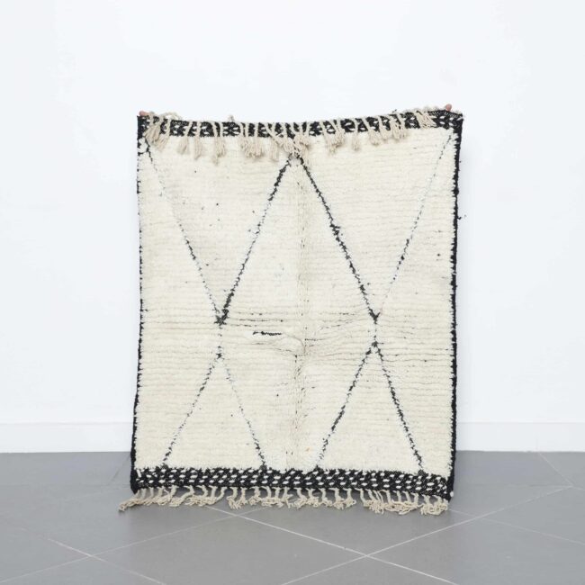 Handmade Moroccan Beni Ouarain Rug 117cm x 101cm black and white wool rug