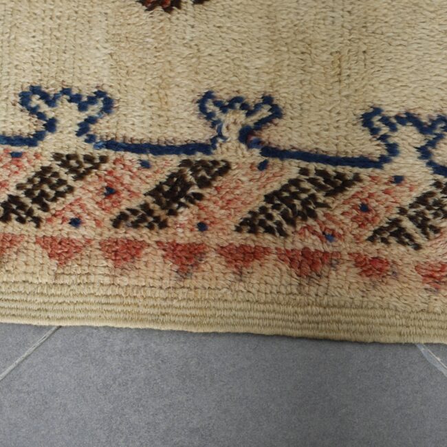 Vintage Moroccan Berber Rug – Handmade Wool Carpet with Geometric Patterns - Image 2