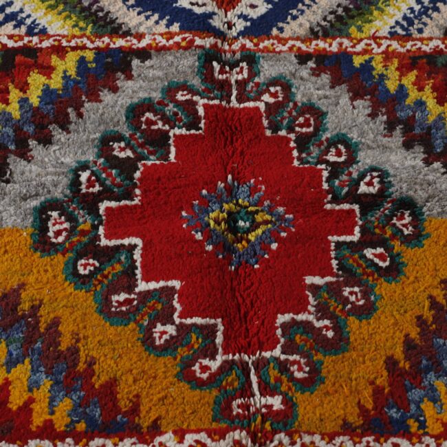 Handmade Colorful Moroccan Kilim with Geometric Diamond Medallions 150cm x 110cm - Image 2