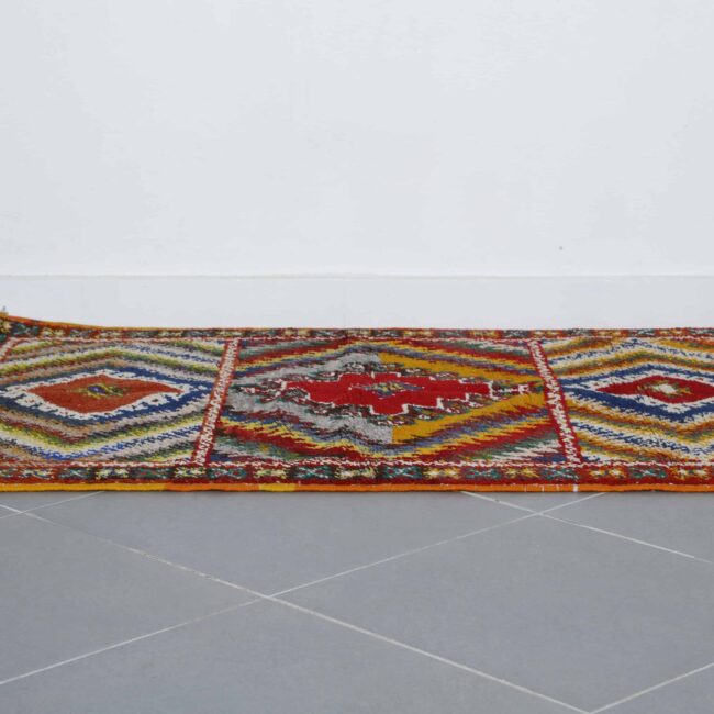 Handmade Colorful Moroccan Kilim with Geometric Diamond Medallions 150cm x 110cm - Image 3