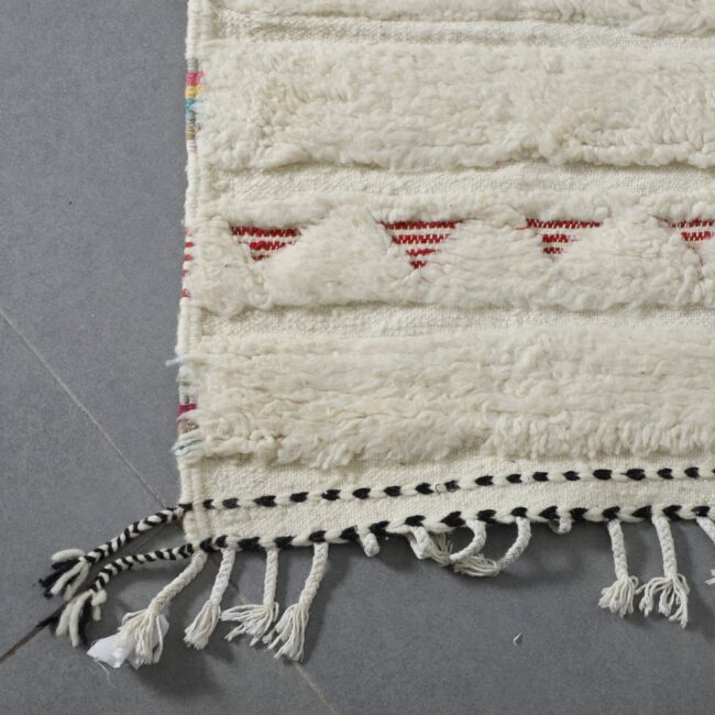 Large Handmade Moroccan Beni Ouarain Rug with Minimalist Geometric Stripes 260cm x 154cm - Image 5