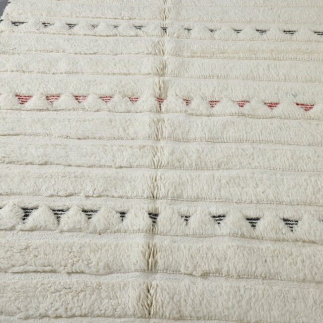 Large Handmade Moroccan Beni Ouarain Rug with Minimalist Geometric Stripes 260cm x 154cm - Image 6