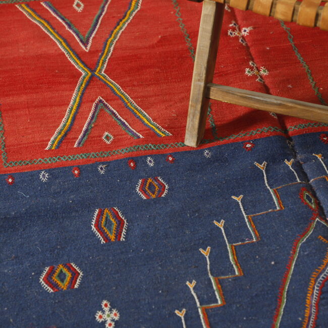Vintage Kilim with Bold Geometric Design - Image 6