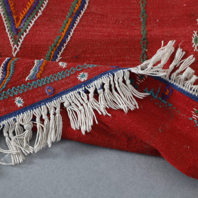 Vintage Kilim with Bold Geometric Design - Image 4