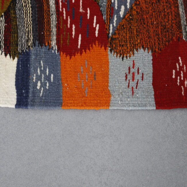 Flat Weave Berber Rug with Geometric Diamond Design - Image 3